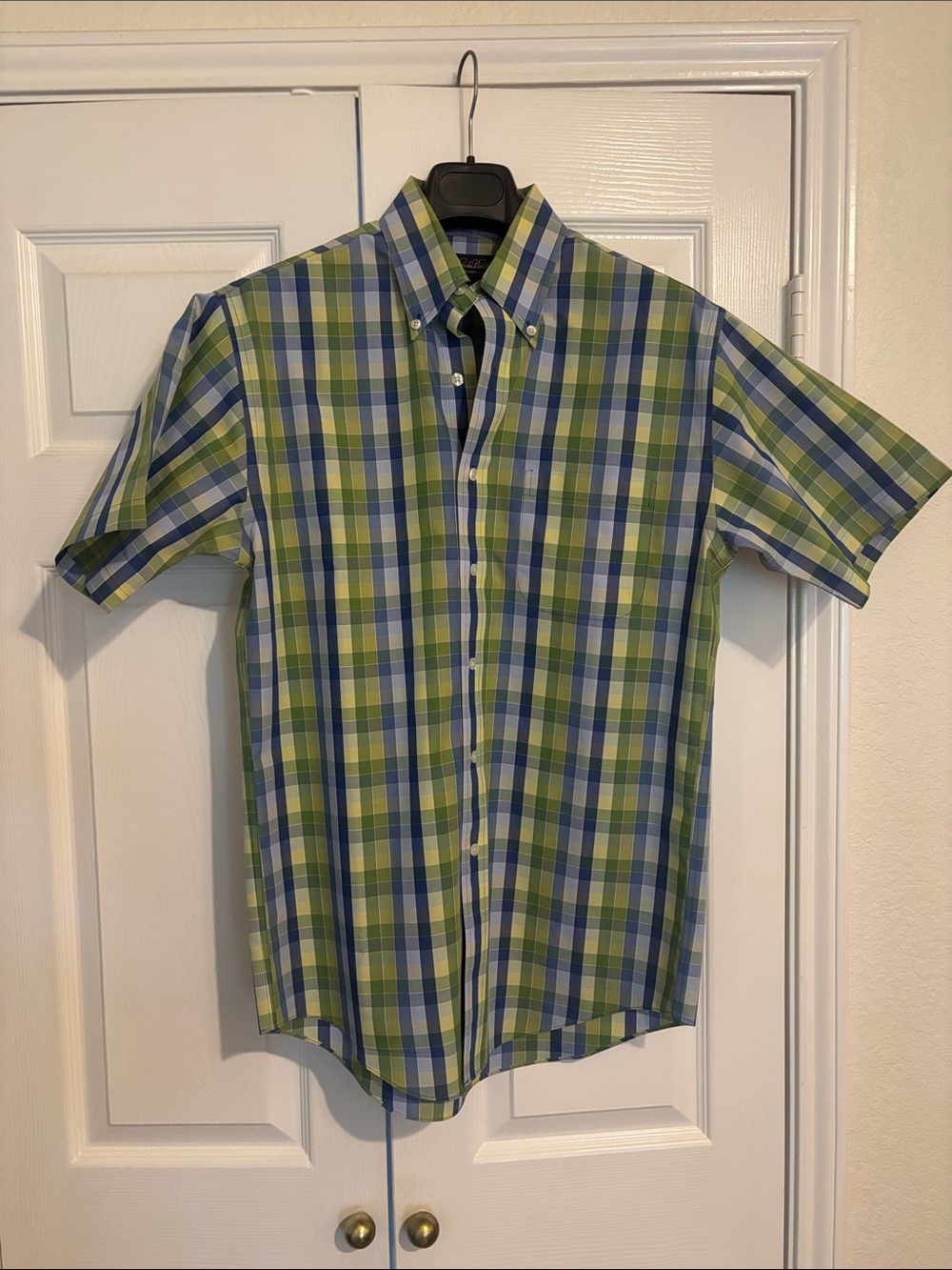 Brooks Brothers Green and Blue Plaid Short-Sleeve Button-Down Shirt